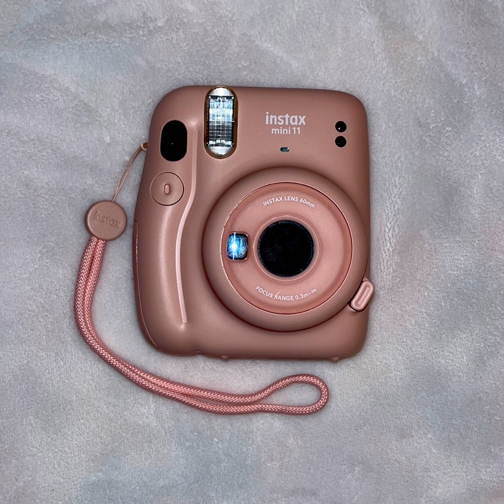 Instax Mini 11 Polaroid Camera - Pink